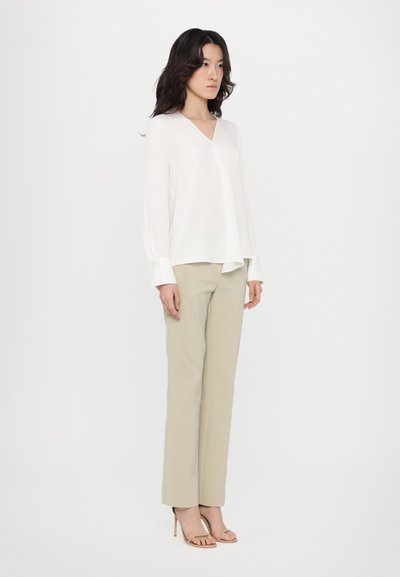 Theory HIDDEN SLIT MODER - Blusa - ivory