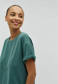 mbyM AMANA-M - T-shirt basic - sea pine