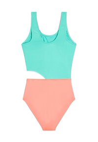 Maillot de bain deux pièces comprenant un haut turquoise avec de larges bretelles et un design découpé, associé à un bas corail taille haute. Texture lisse.