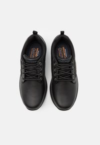 Skechers DELSON - Stringate sportive - black