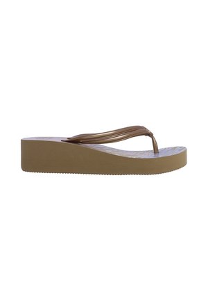 Sandalia flip-flop de cuña marrón con plantilla texturizada y tira en forma de Y metálica marrón.
