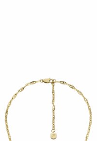 Bracelet en chaîne en or avec des maillons ovales, doté d'un fermoir à mousqueton et d'une longueur ajustable. Une petite étiquette avec un logo pend à la chaîne.