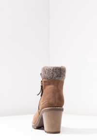 TOM TAILOR Boots à talons - taupe
