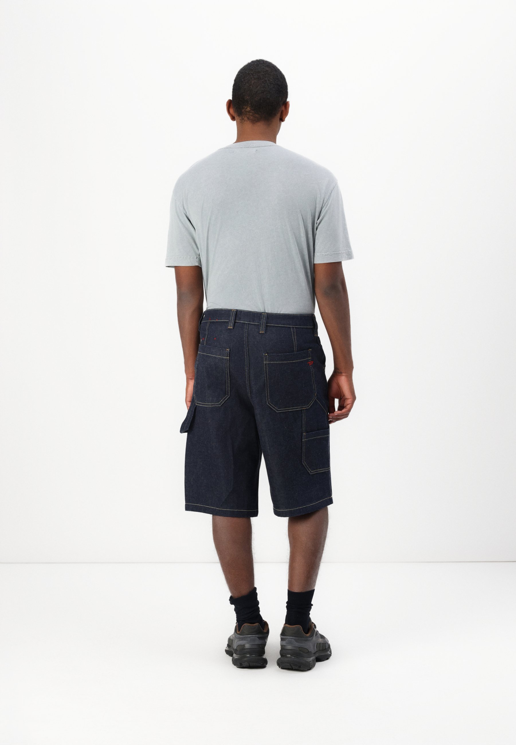 DIESEL  D-LIVERY-SHORT / BLACK サイズ30 D-LIVERY-SHORT