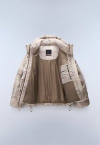 Vadderad beige jacka med rutigt mönster, featuring ett rymligt inre, elastisk nederkant och sidofickdetalj. Fodrad för värme.