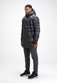 Alessandro Zavetti ZAVETTI CANADA MALZINI LONGLINE PUFFER JACKET - Ziemas mētelis - asphalt