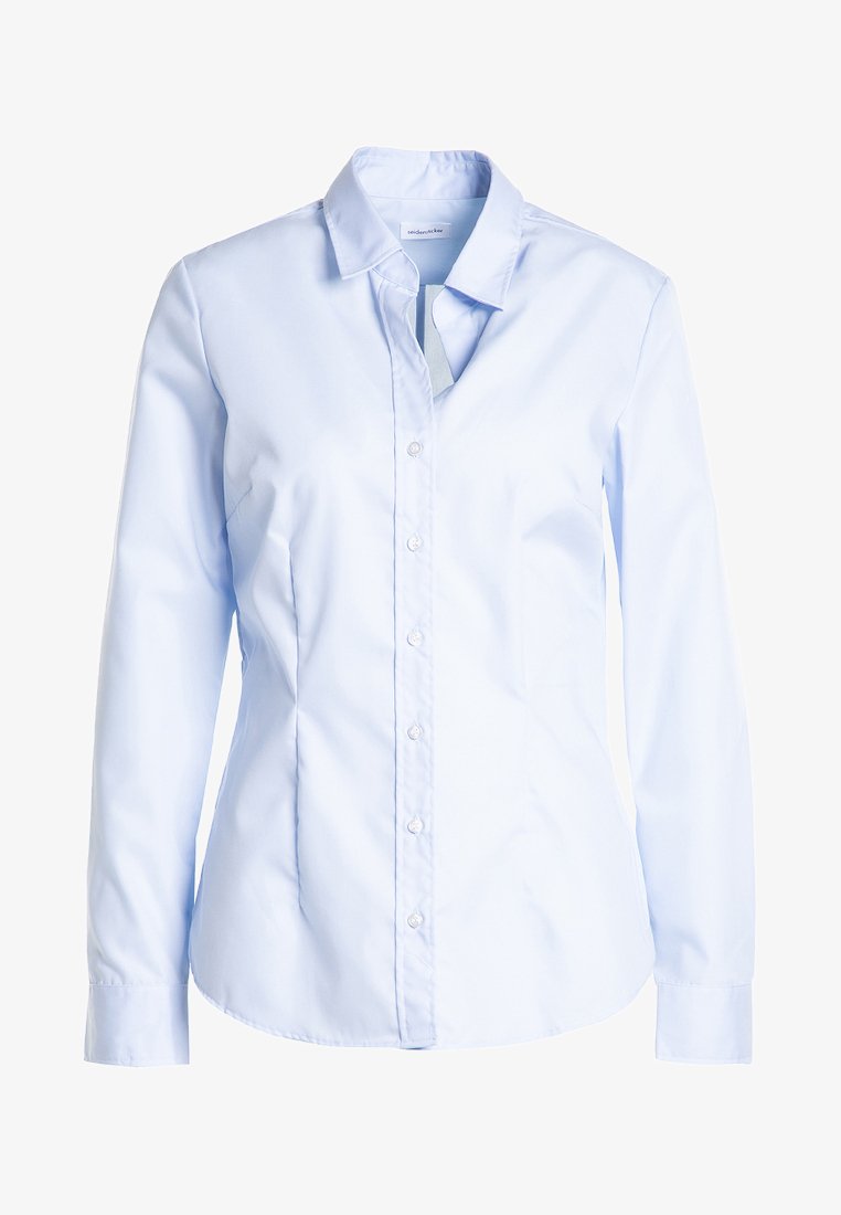 Jasnoniebieska koszula z długim rękawem, wykonana z gładkiej bawełny. Posiada wywinięty kołnierzyk oraz zapięcie na sześć guzików. Slim-fit.