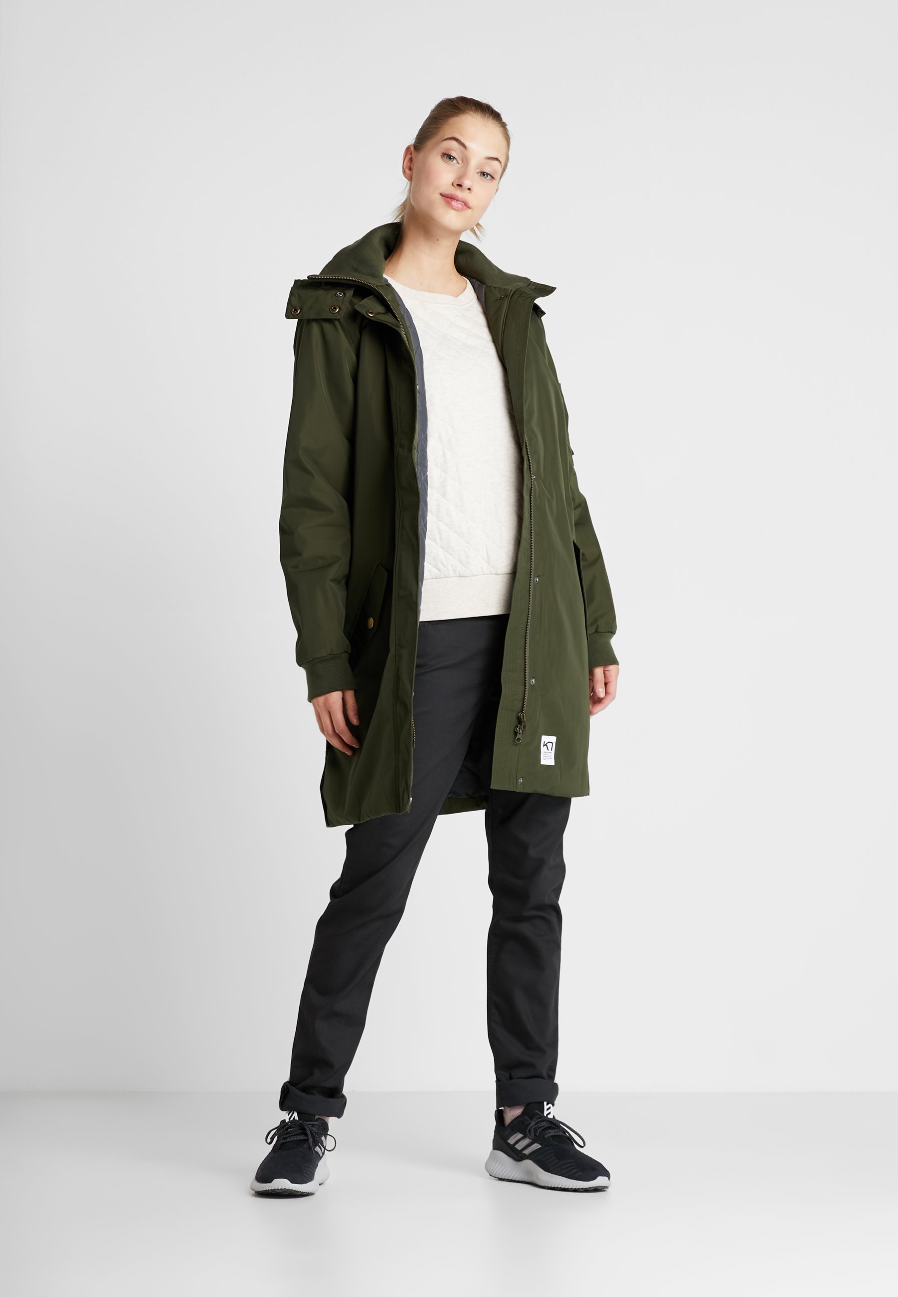 kari traa hjellane parka