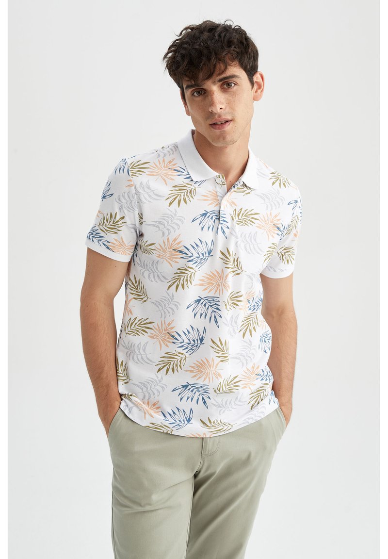 DS Prato White Color Block Sleeveless Polo Shirt