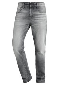 Jeans de mezclilla gris con un acabado desgastado, diseño de pierna recta, estilo de cinco bolsillos, sutiles acentos de costura y cremallera en la bragueta.