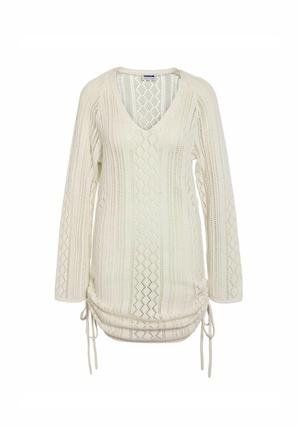 MIT V-AUSSCHNITT  - Strickkleid - creme