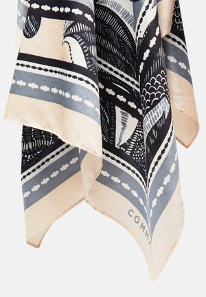 Foulard en soie avec un motif géométrique en noir, gris et beige. Présente des bords arrondis et un logo subtil le long de l'ourlet. Texture lisse.
