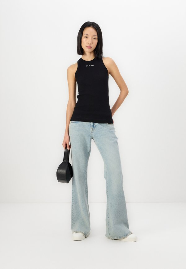 DISTINTO CANOTTIERA - Top4