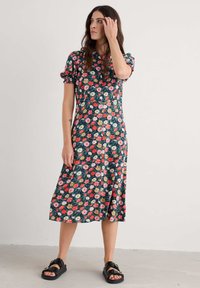 Seasalt Cornwall Robe chemise - multi winding petunias grove