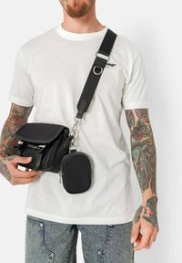 Sixth June Schoudertas - black