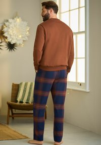 Next SET - Pizsama szett - orange navy blue check