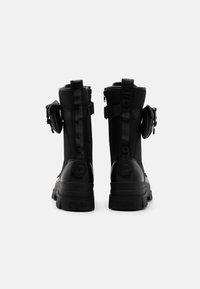 Buffalo ASPHA - Botas de plataforma - black