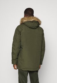 Jack & Jones JJROCKET - Parca - forest night