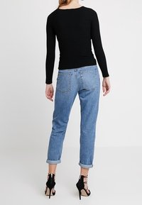 Miss Selfridge Sweter