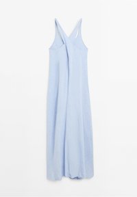 Robe longue bleu clair sans manches avec des bretelles croisées dans le dos et une coupe fluide et ample.