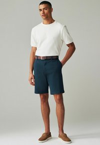 Next BELTED - REGULAR FIT - Short - navy