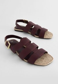 Next FISHERMAN- REGULAR FIT - Sandaalit nilkkaremmillä - burgundy red