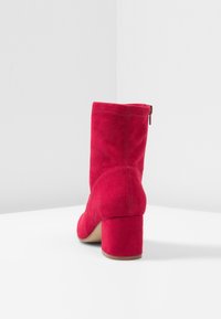 Head over Heels by Dune Korte laarzen - red