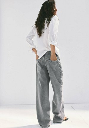 Mango, ADULT - Vaqueros boyfriend - grey denim