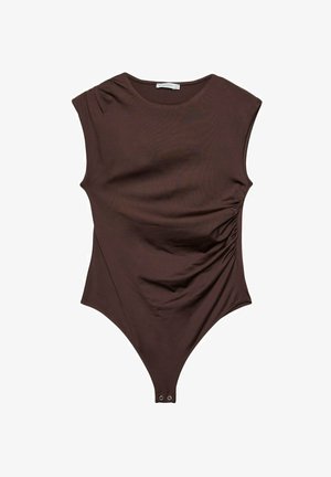 Brązowy bodysuit z rękawami typu cap, z marszczeniem po boku i zapięciem na napy na dole. Wykonany z gładkiego, elastycznego materiału.