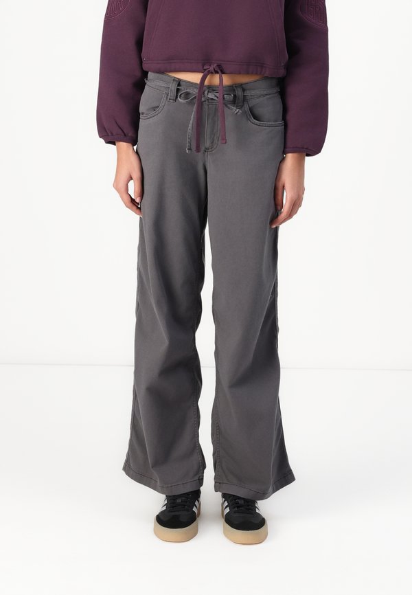 Low-Rise Super Baggy Pants - Relaxed fit jeans - magnet