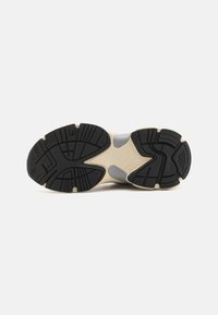 Buffalo TIGER - Športni copati - silver/rosa