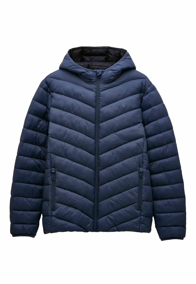 Marineblå pufferjakke med et chevronmønster, hætte, frontlynlås og to lynlåslommer på siden. Fremstillet af quiltet, letvægtigt stof.