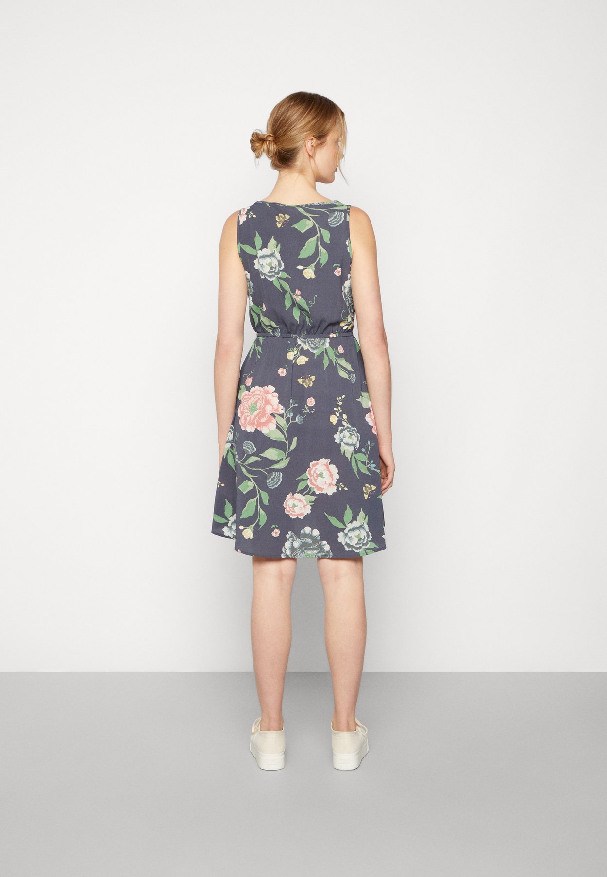 ONLNOVA LIFE LUX SARA DRESS