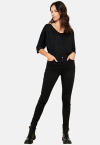 LolaLiza WITH PUSH-UP - Slimfit džínsy - black