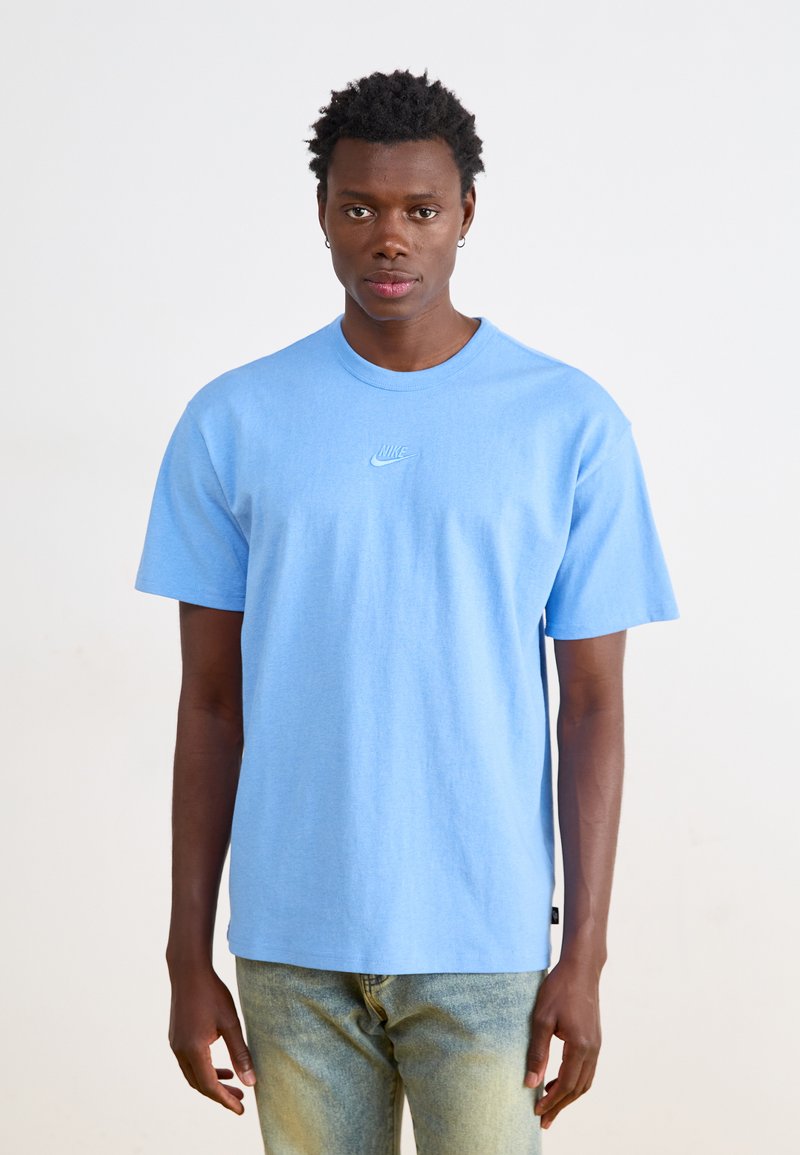 Nike Sportswear - SPORTSWEAR PREMIUM ESSENTIALS - T-shirts - university blue, Forstørre