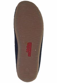 Ciemnoniebieski kapcie z teksturowaną gumową podeszwą, z subtelnymi rowkami i czerwonym logo "Living Kitzbühel" na środku. Rozmiar 37.