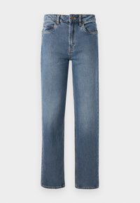 Jeans blue a gamba dritta con tasche frontali, passanti per cintura e chiusura a bottone, esposti su uno sfondo bianco semplice.