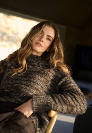 Kaffe KAMARENA PULLOVER - Pulover - black coffee melange