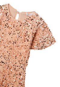 Różowa sukienka w cekiny z krótkimi rękawami, z okrągłym dekoltem i otworem na plecach. Miękka tkanina z błyszczącym wykończeniem.