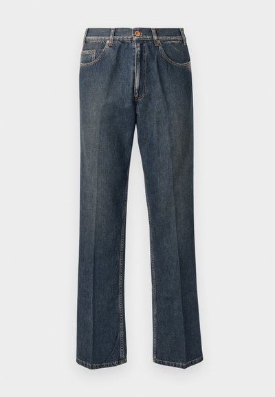 Mörkblå raka denimjeans med framknapp, blixtlås, dubbla framfickor och synliga vertikala veck längs benen.