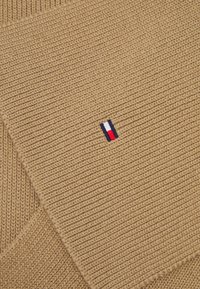Tommy Hilfiger SMALL FLAG SCARF UNISEX - Cachecol - beige