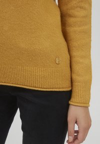 Oxmo OXILVA - Pullover - Honey Mustard Melange