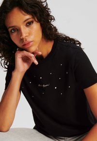 KARL LAGERFELD RHINESTONE - Marškinėliai su spaudiniu - black