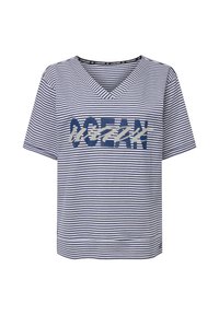 Pasiastą niebiesko-białą koszulkę typu v-neck z krótkimi rękawami i dużym nadrukiem tekstu "OCEAN" w ciemnoniebieskim i srebrnym kolorze na przodzie. Miękka tkanina.