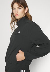 adidas Performance AEROREADY TRAIN ESSENTIALS QUARTER ZIP - Træningsjakke - black/white