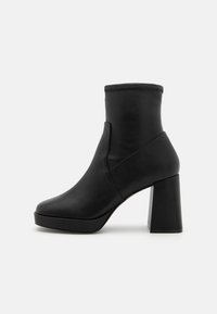 Kotníková obuv na vysokém podpatku - black