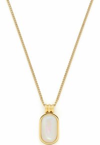 Guldbelagt halskæde med en oval, iriserende opal pendants med en glat overflade og et delikat kædedesign.