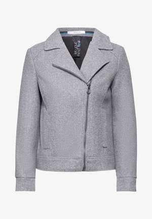 Grå fleecejakke med krave, skrå lynlås, to forlommer og ribbede manchetter. Har en glat tekstur og et minimalistisk design.