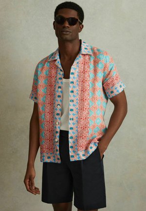 REGULAR FIT - PANTAIN PRINTED CUBAN COLLAR  - Hemd - orange multi