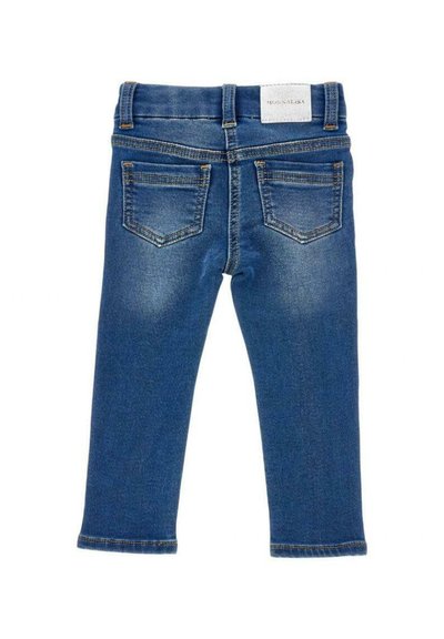 Pantaloni in denim blu con design aderente, dotati di cinque tasche, cuciture doppie e etichetta in vita. Texture morbida e liscia.